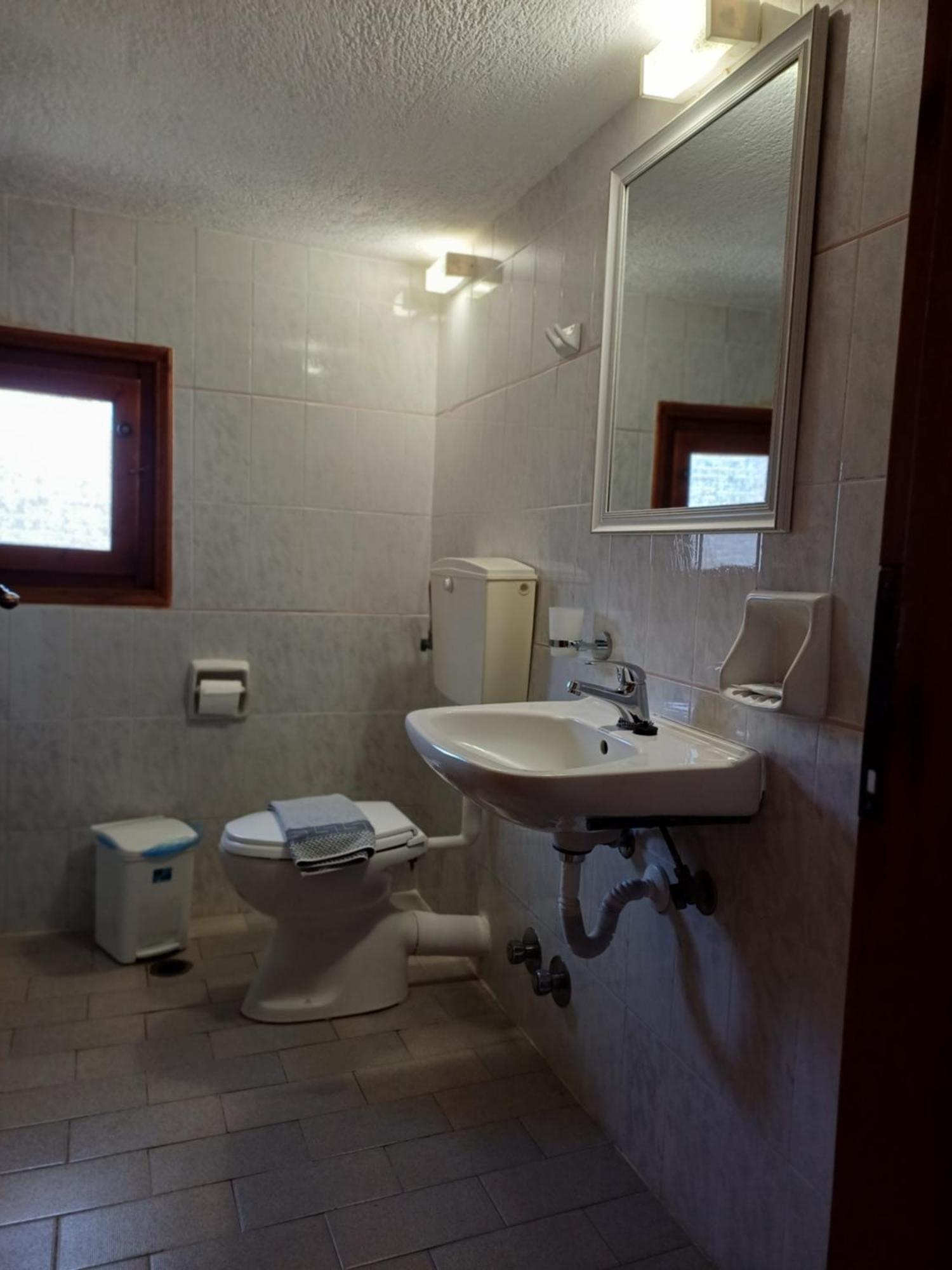 Nikolaos Studios Apartments Città di Skopelos Esterno foto